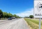 Multas: cómo es el radar “inteligente” que mide velocidad por tramos de ruta y podría instalarse en Argentina