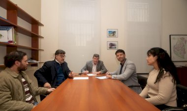 El IAPV firmó un convenio con el Colegio de Agrimensores para avanzar en la regularización dominial de viviendas