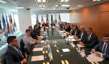 Sin acuerdo entre Milei y los gobernadores, se analiza convocar a otra cumbre en el CFI