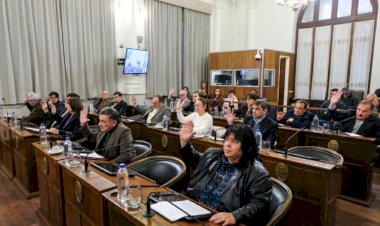 El Senado aprobó la reglamentación del Artículo 60 y retornó a comisiones el proyecto de Ética Pública y Ficha Limpia