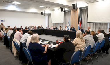 El gobernador encabezó una reunión con legisladores para avanzar en una reforma previsional