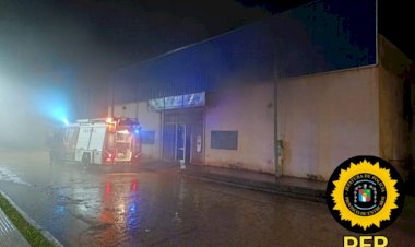 Un desperfecto eléctrico habría provocado el incendio de un supermercado en General Campos