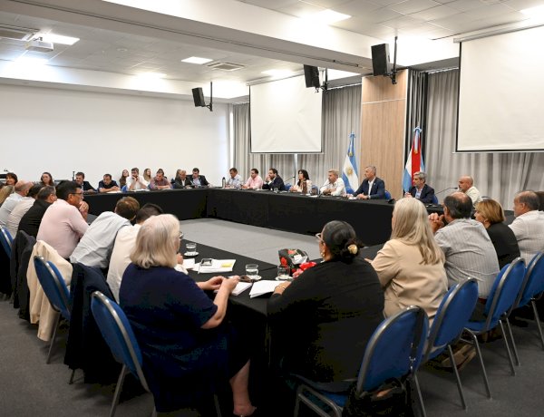 El gobernador encabezó una reunión con legisladores para avanzar en una reforma previsional