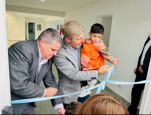 Frigerio estuvo presente en el aniversario de General Campos e inauguró un jardín maternal