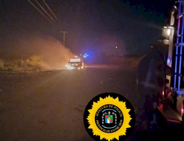 Un auto se incendió en la Ruta 38 y Bomberos contuvieron las llamas