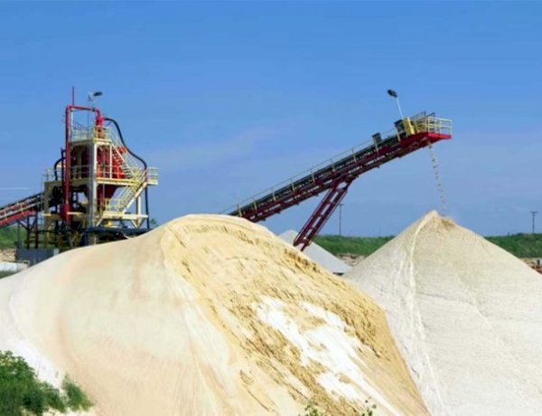 La arena de Entre Ríos, el “gran cuello de botella” de Vaca Muerta: 400.000 viajes anuales, más de 1000 por día