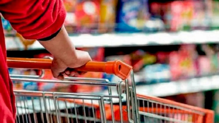 Una familia tipo necesitó $1.632.505 en septiembre para no caer en la pobreza