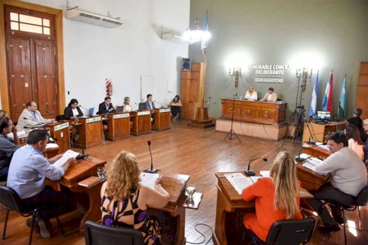 Lunes caliente en Gualeguaychú. Con final abierto, debatirán el pedido de expulsión del concejal Lesik