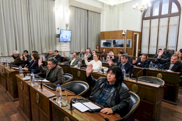El Senado aprobó la reglamentación del Artículo 60 y retornó a comisiones el proyecto de Ética Pública y Ficha Limpia