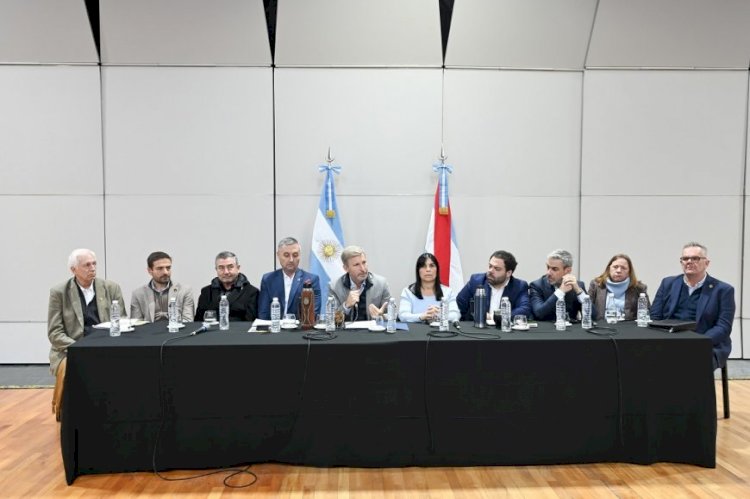 En reunión de gabinete ampliada, Frigerio repasó las reformas impulsadas y ratificó el rumbo de la gestión