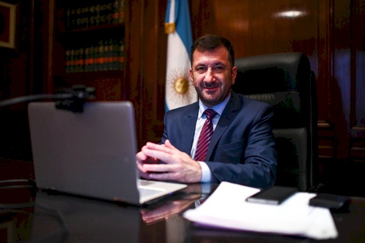 “De recaudar, sabe”: el chat que vuelve a poner a Kueider en el centro del caso Securitas